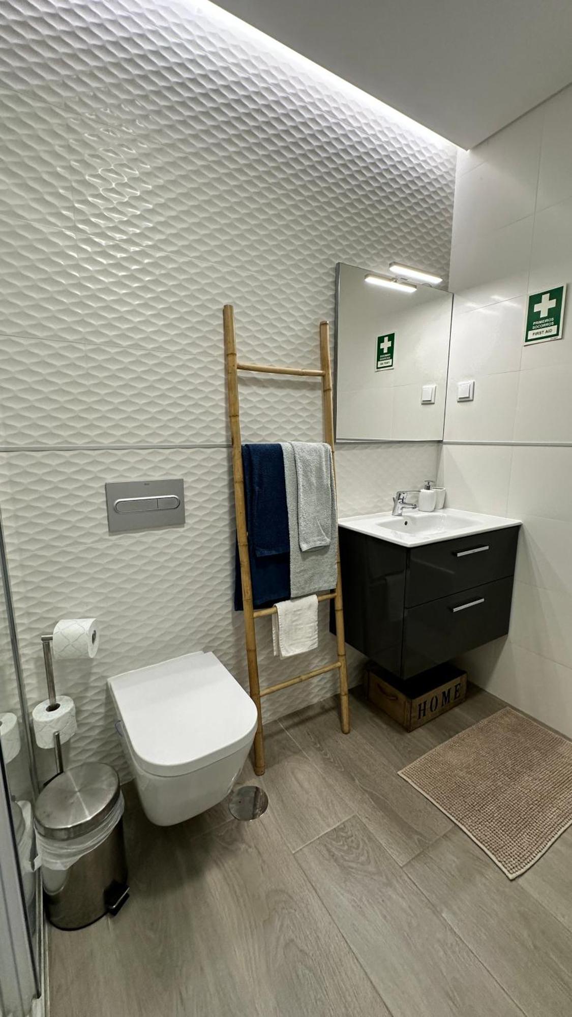 Cristal House 250 Meters From Monte Gordo Beach Екстер'єр фото