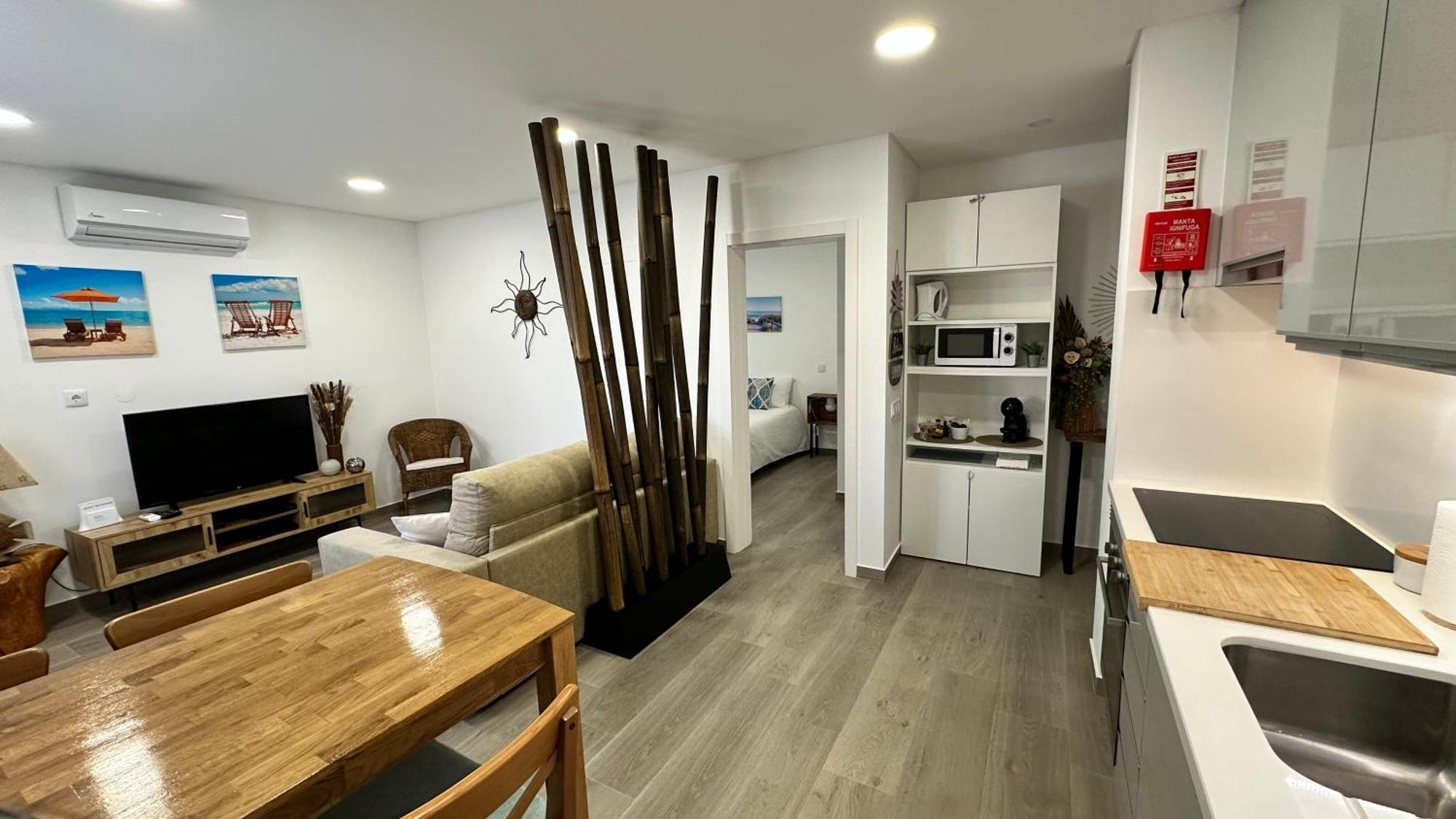 Cristal House 250 Meters From Monte Gordo Beach Екстер'єр фото